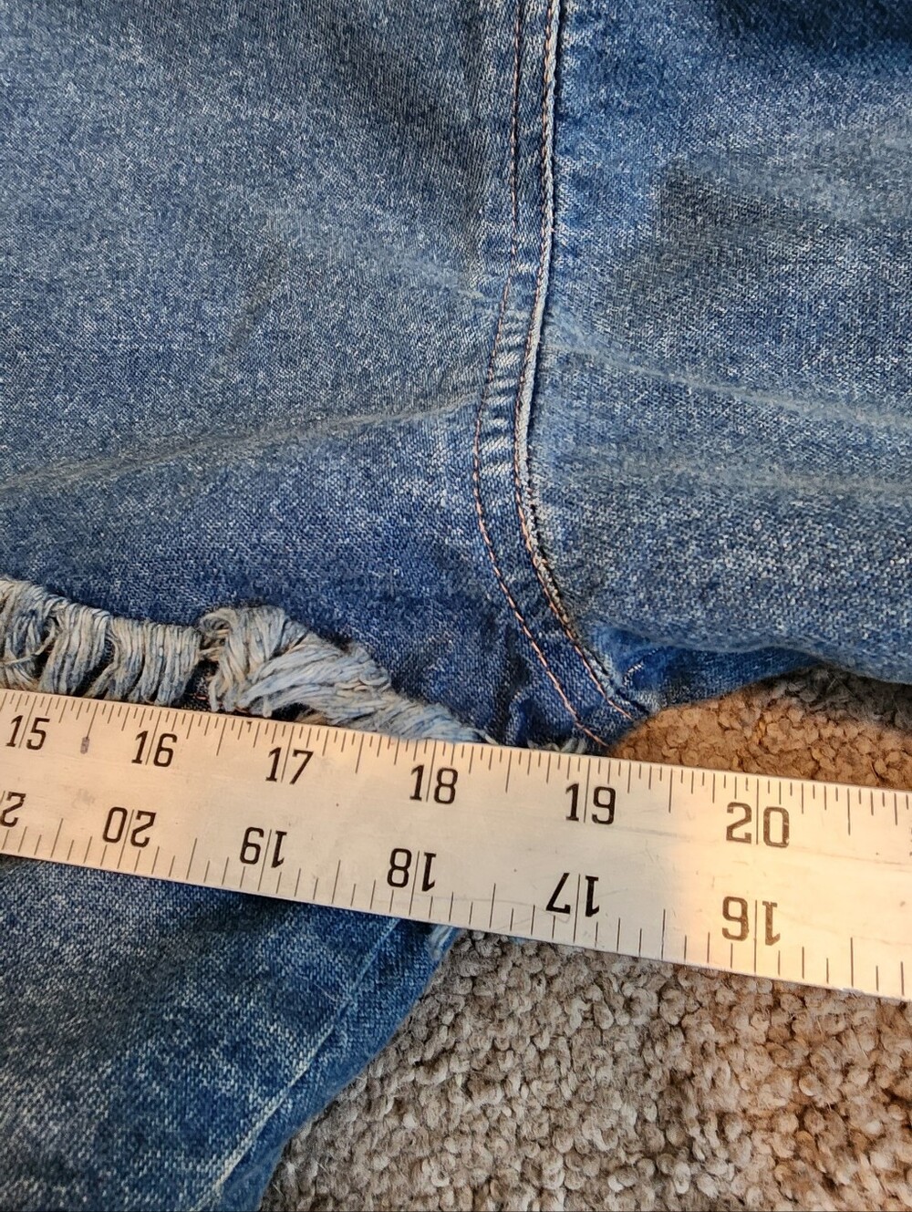 Vintage-Inspired Blue Denim Crop Jacket by - Picture 5 of 7